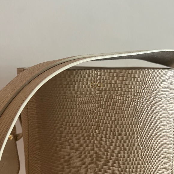 CO - crocodile bucket bag - Picture 2 of 8